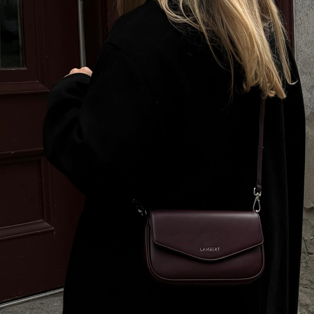 Le Gabby - Sac à main 2-en-1 en cuir vegan mahogany
