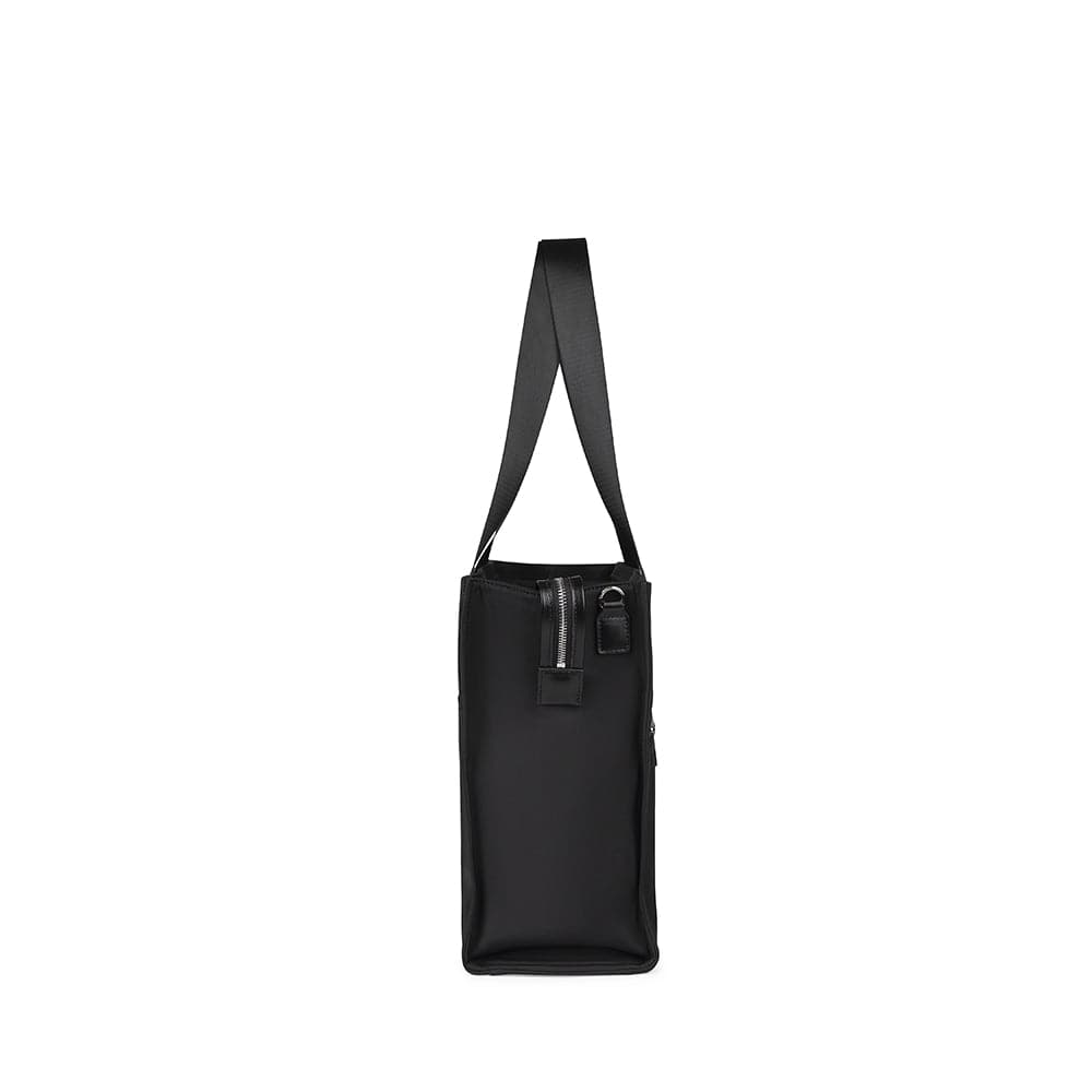 Le Tessa - Sac fourre-tout en nylon recyclé noir
