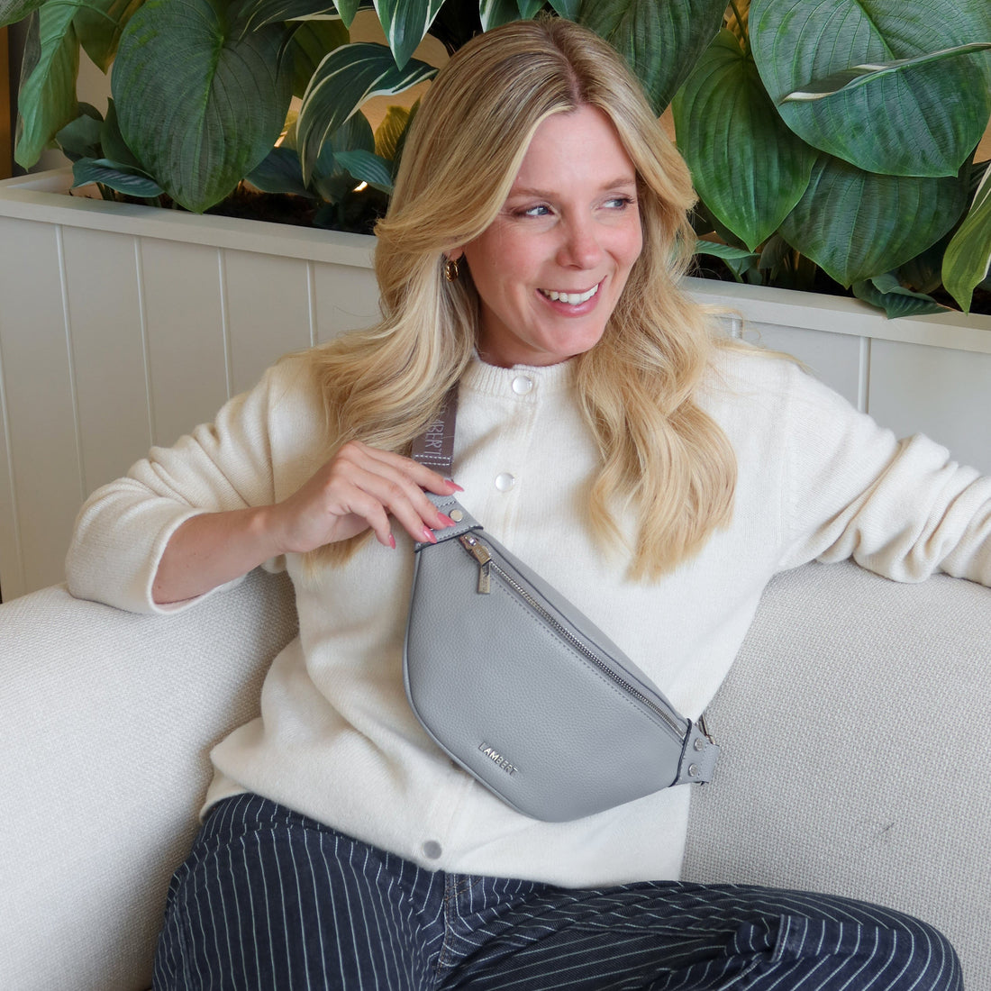 Le Sarah - Sac banane en cuir vegan storm